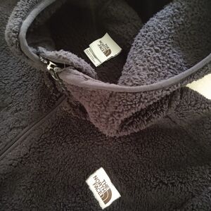 The North Face Men's Campshire Sherpa Jacket + Elbow-Patches~ Size: S